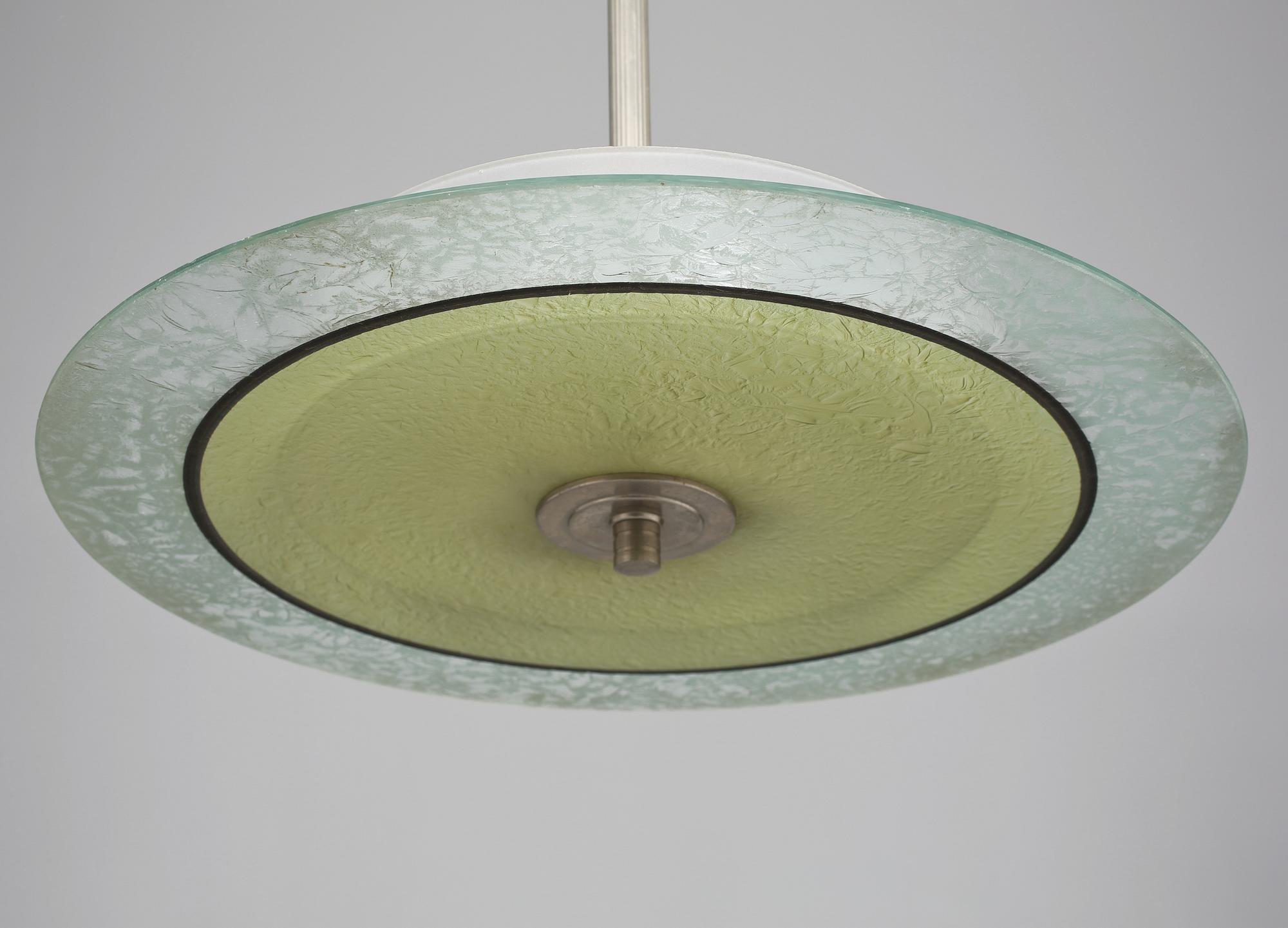 TAKLAMPA, 1900-talets första hälft, höjd ca 55 cm.