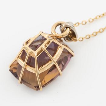 Collier 18K guld  och vitguld med ametrin och åttkantslipade diamanter.