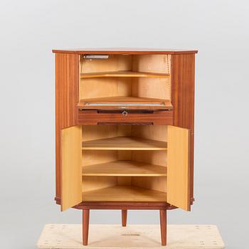 HÖRNSKÅP, TEAK, 1950-60-tal-.