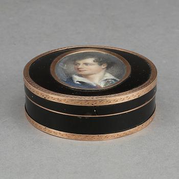 DOSA, med miniatyrporträtt, 1800-tal.