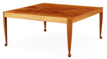 343. A Josef Frank mahogany sofa table by Svenskt Tenn, model 2073.
