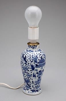 VAS/BORDSLAMPA, porslin Kina Qing dynastin 1800-tal.