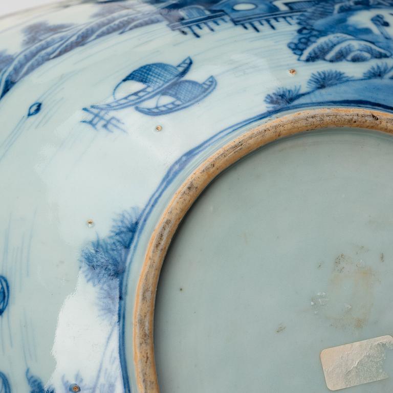 A blue and white pillow shaped bowl, Qing dynasty, Qianlong (1736-95).