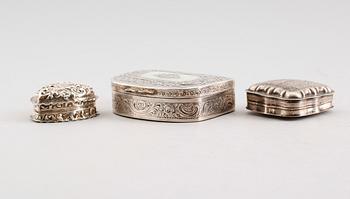 DOSOR, 3 st. silver, 1800-/1900-tal. Vikt 144 gram.