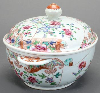 TERRIN med LOCK, kompaniporslin. Qingdynastin, Qianlong (1736-95).