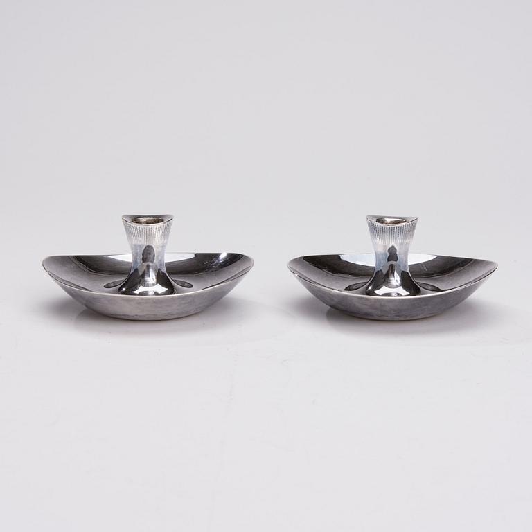 LJUSSTAKE, ett par, silver, Tapio Wirkkala, Helsingfors 1955. Tot. vikt 358,6 g.