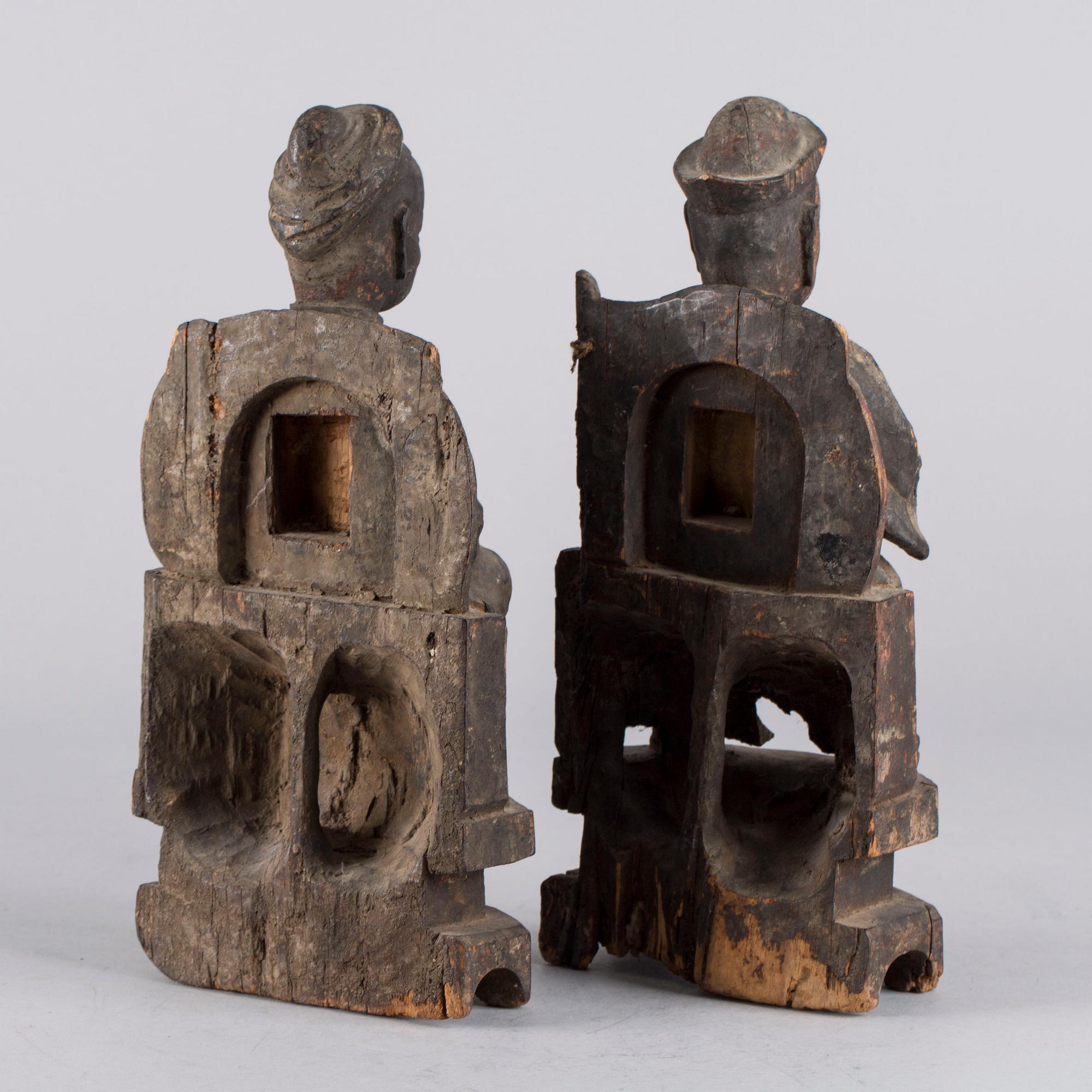 TWO CHINESE SCULPTURES.