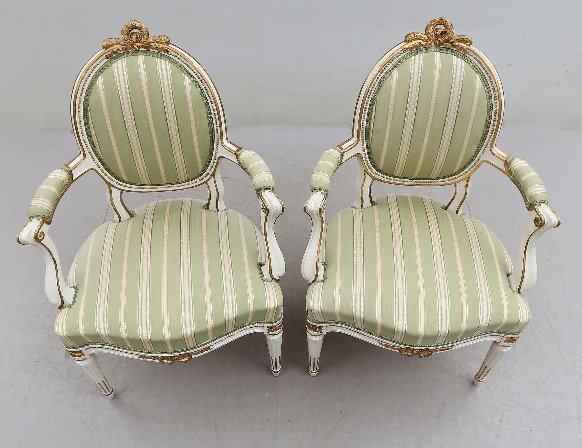 KARMSTOLAR, 1 par, gustaviansk stil, 1900-talets början.