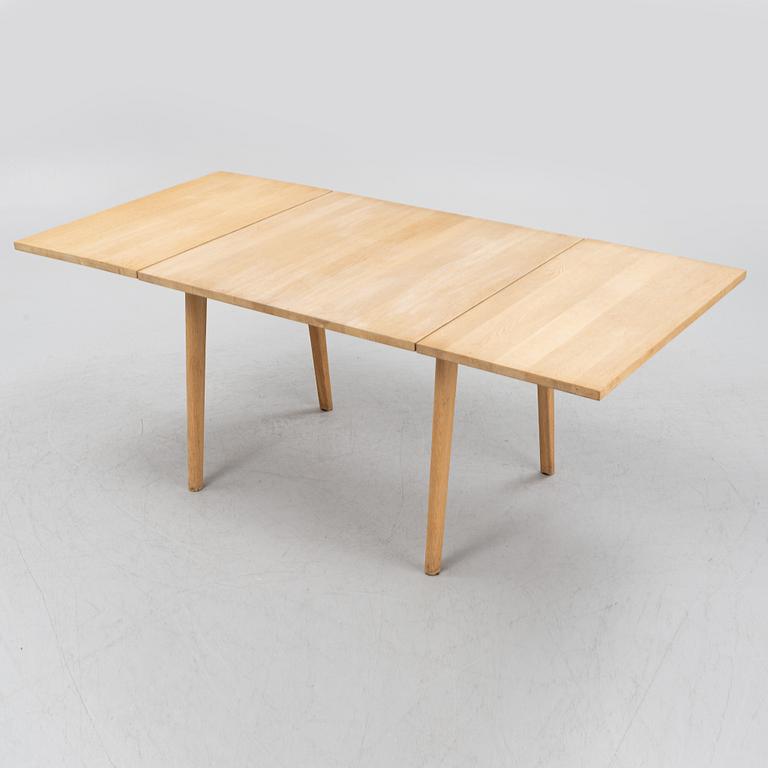 Hans J. Wegner, a model "AT-313" dining table, Carl Hansen & Søn, Denmark.