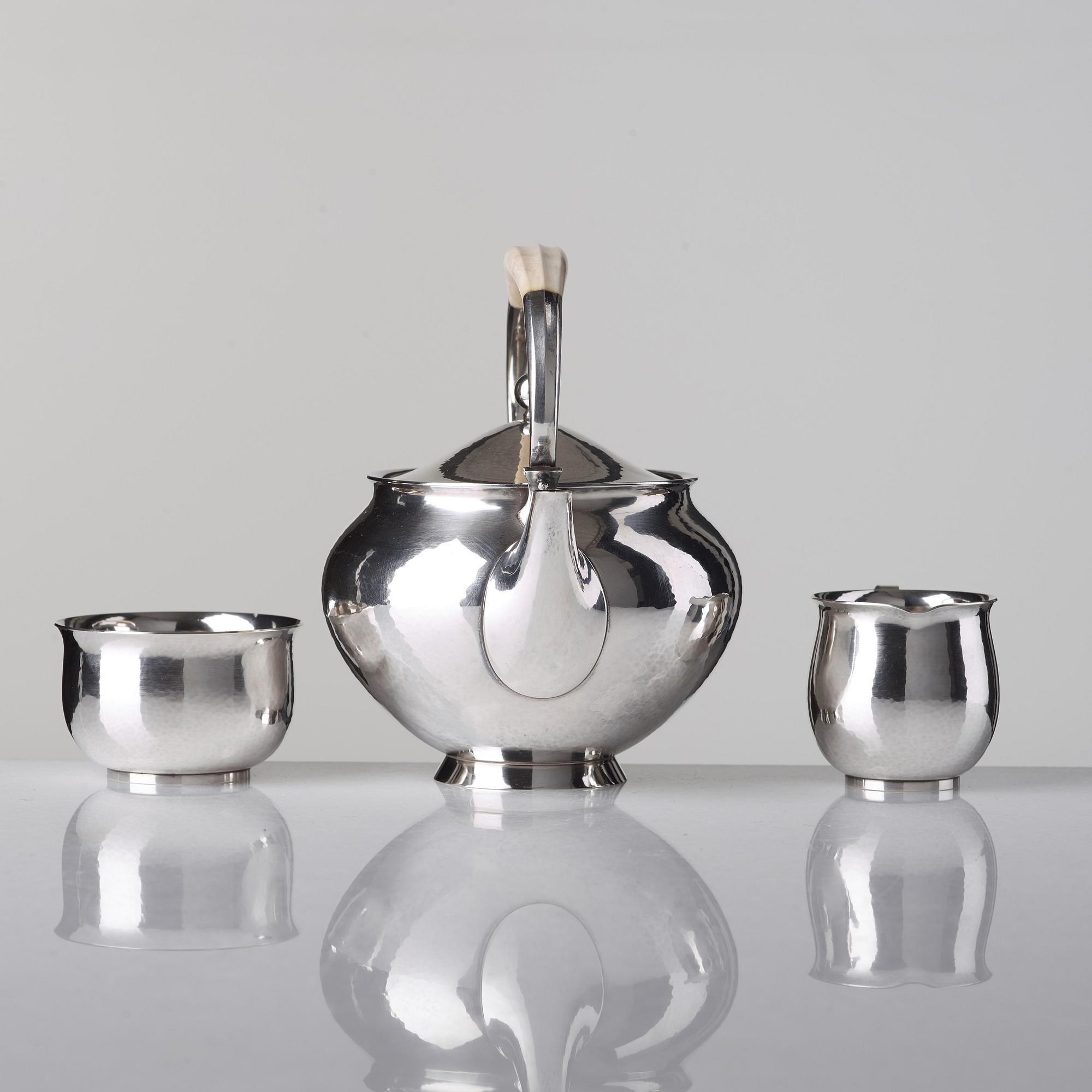 Harald Nielsen, teservis, tre delar, för Georg Jensen, Köpenhamn 1945-77, sterling.