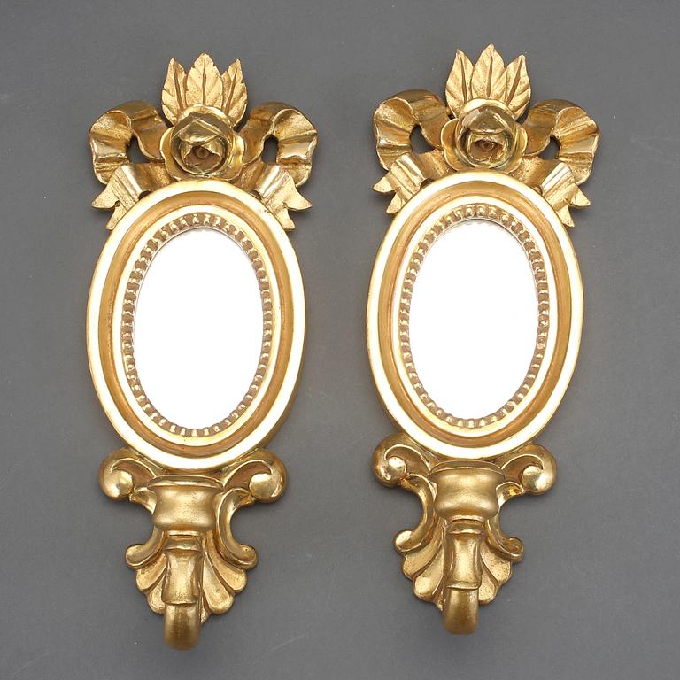 SPEGELLAMPETTER, ett par, gustaviansk stil, 1900-tal.