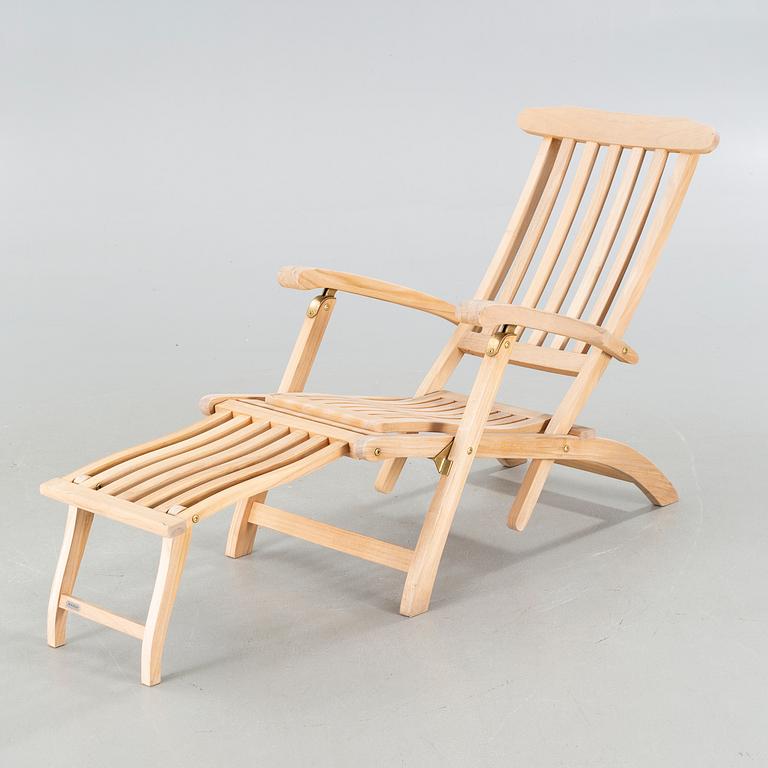 A 21st century deckchair, "Steamer", by Skagerak, Denmark.