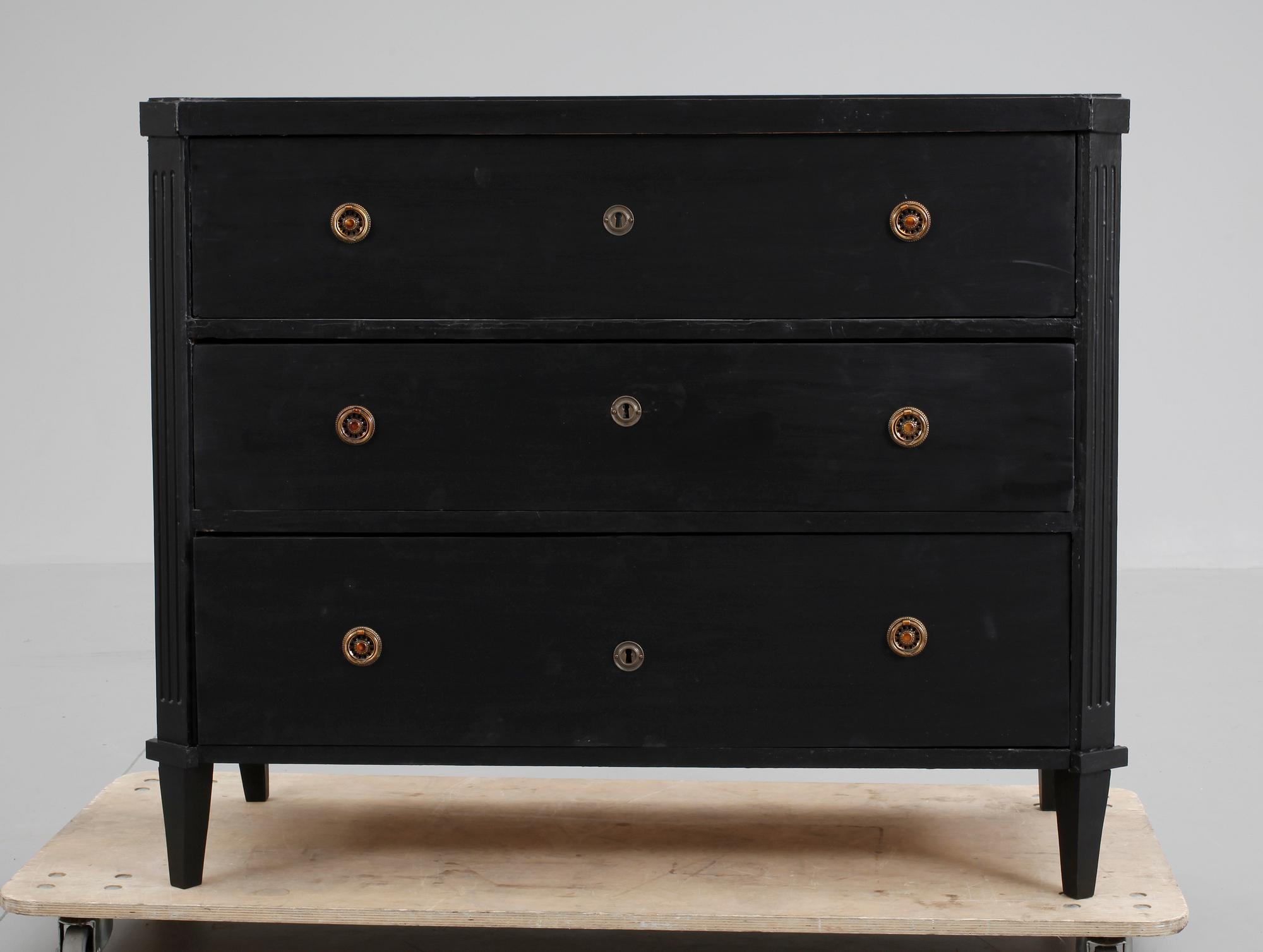 BYRÅ, gustaviansk stil, 1800-tal.