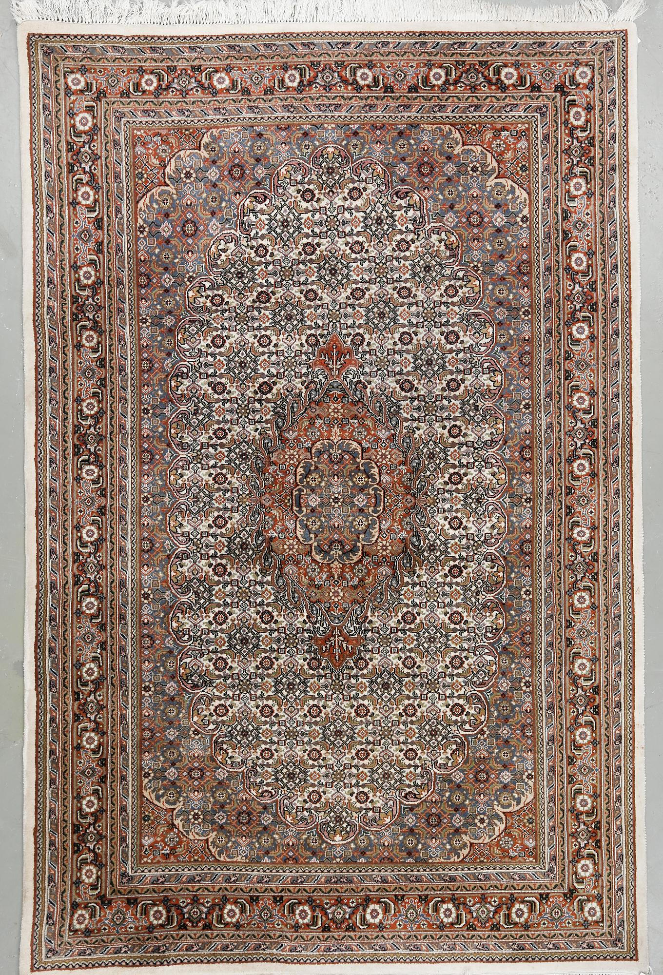 MATTA, orientalisk. Ca 196x300 cm.