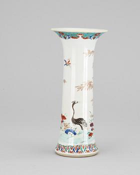A polychrome vase, Qing dynastin. Qianlong (1736-95).