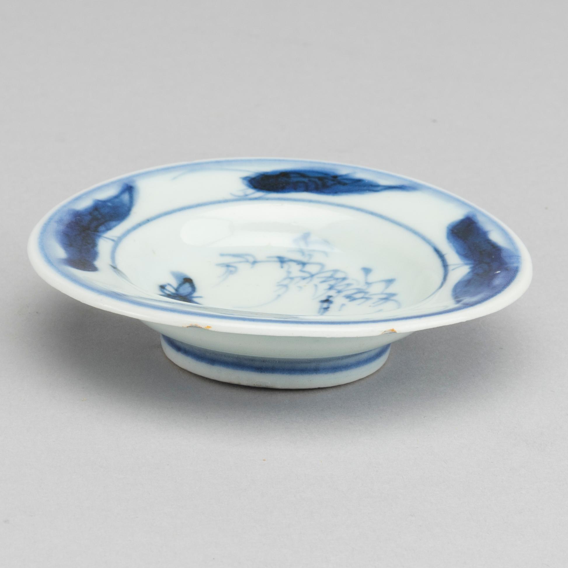 A Chinese Qing Dynasty  blue and white porcelain plate.