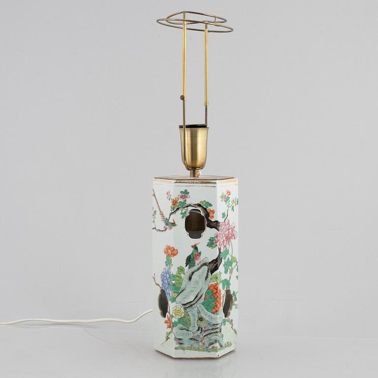 A porcelain hat stand made into a table lamp, China, early 20th century.