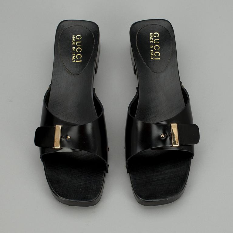 SKOR, sandaler, Gucci.
