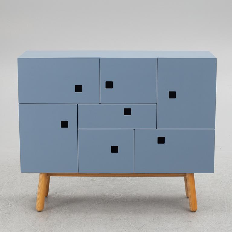 Håkan Johansson, bureau, "Peep B3", Zweed Furniture.