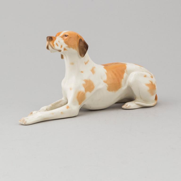 Two porcelaine figurines by Lomonosov, Russia, second half of the 20th century.