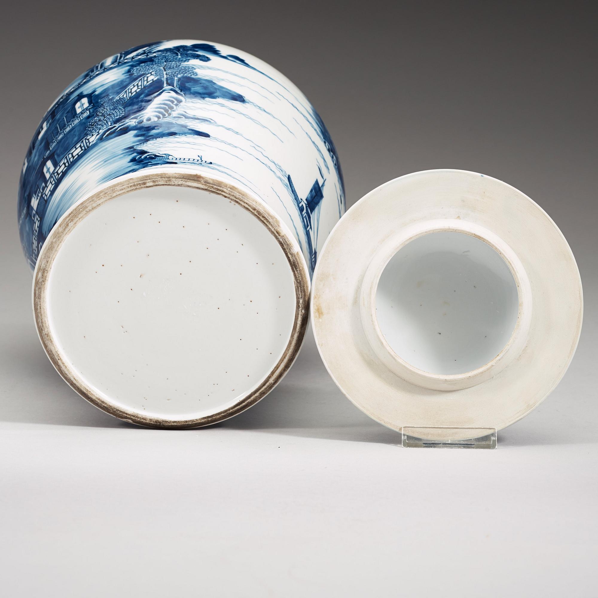 A blue and white jar with cover, Qing dynasty, Jiaqing (1796-1820).