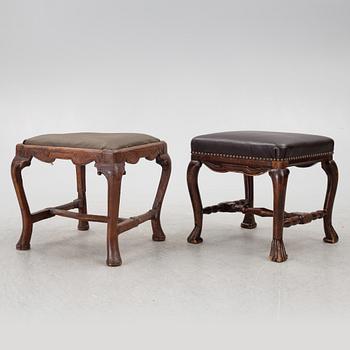 Taburetter, 2 st, senbarock, omkring år 1700.