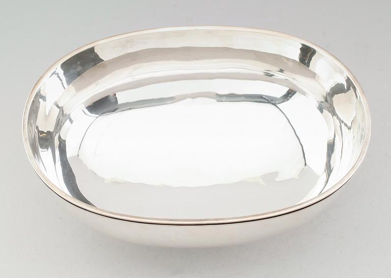 SKÅL, sterlingsilver, Helge Lindgren, K Andersson, Stockholm 1947. Vikt 724 g.