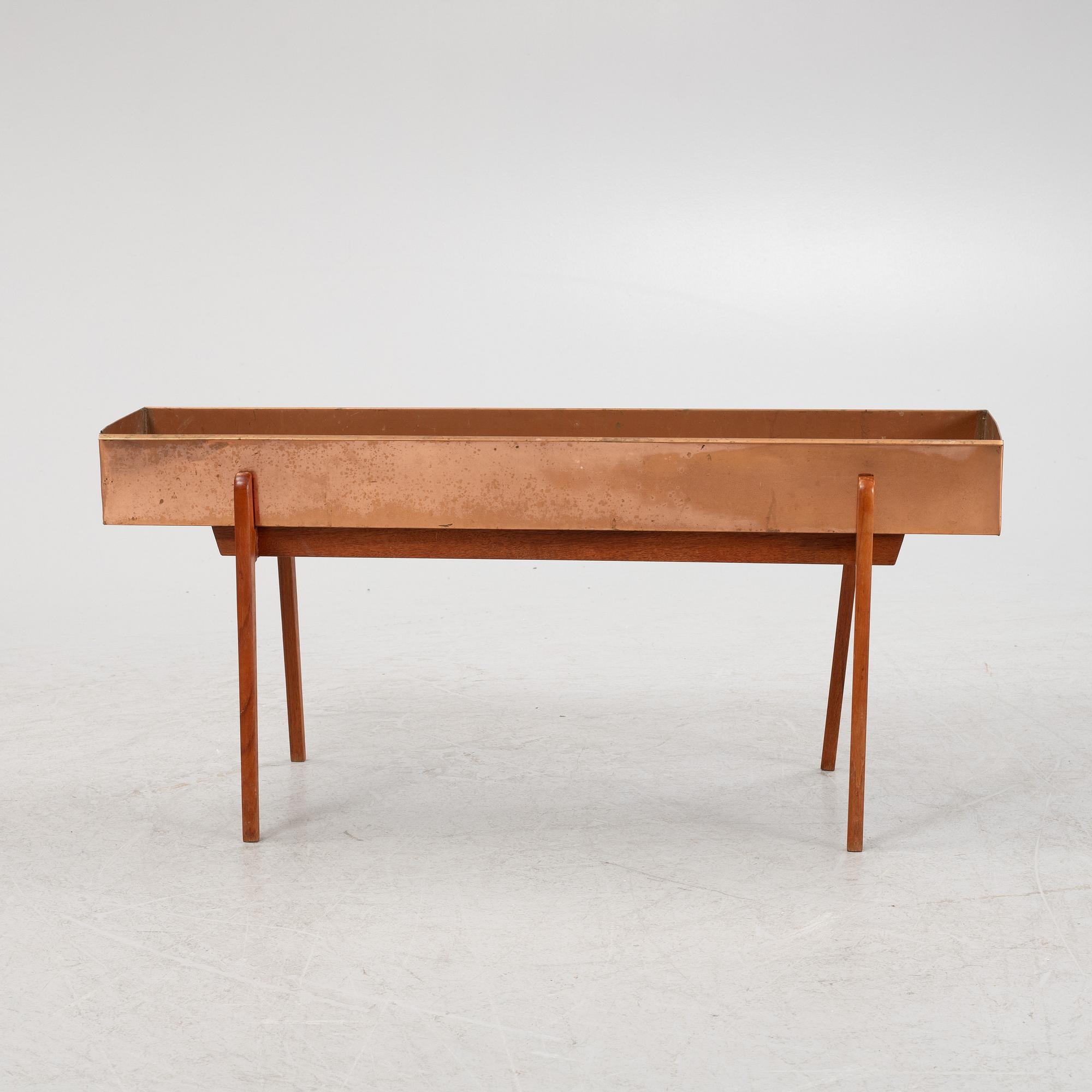 A flower table, third quarter of the 20th century.