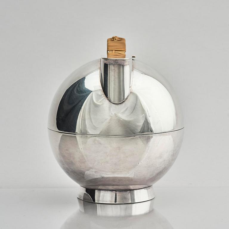 Sylvia Stave, a silver plated jug model 3470, C.G. Hallberg, Stockholm, 1930s.