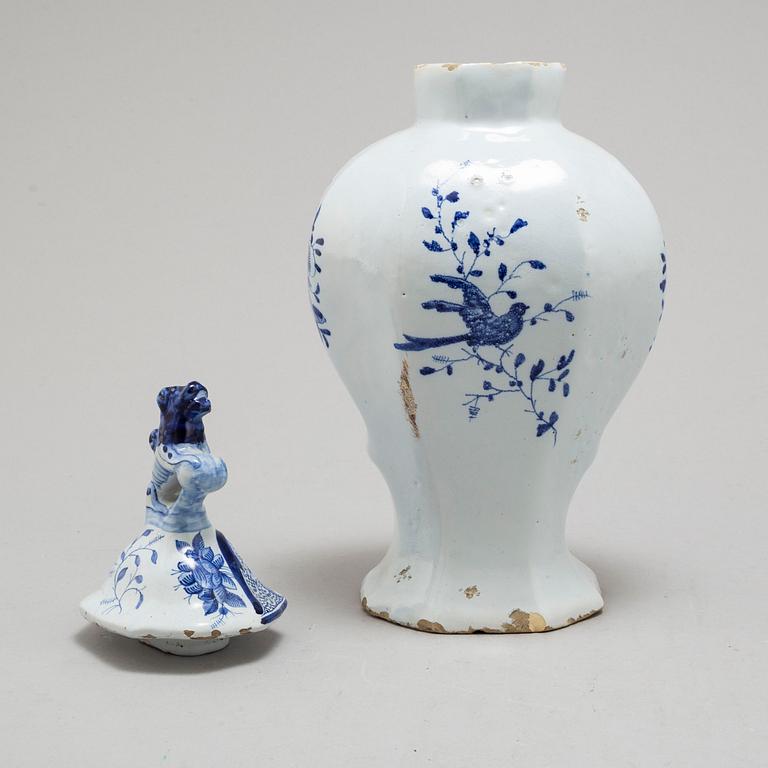 URN WITH COVER, faience, Delft, 18th century.