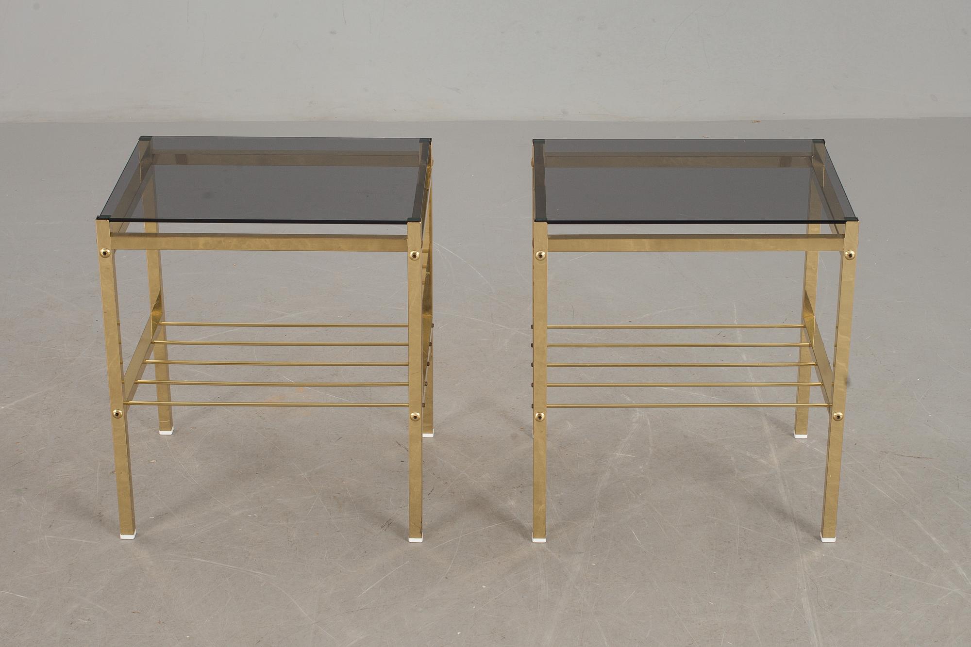 SÄNGBORD/LAMPBORD, ett par, 1900-talets andra hälft.