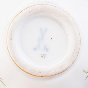 SIX COFFEE CUPS WITH SAUCERS, porcelain, Meissen, 20th century.