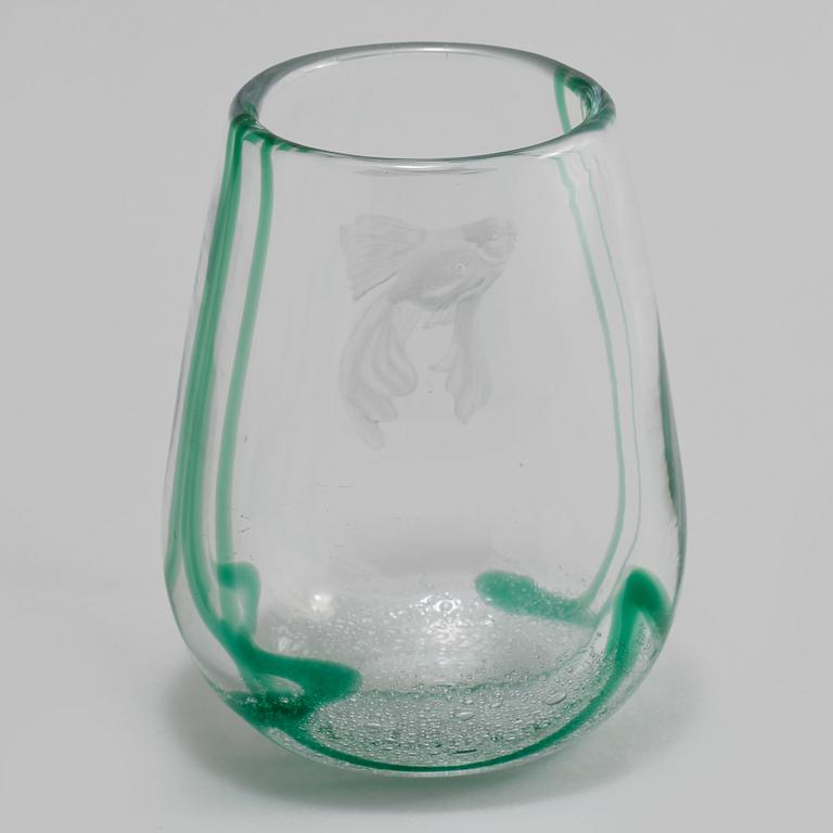 VAS, glas, Vicke Lindstrand, Orrefors, signerad.