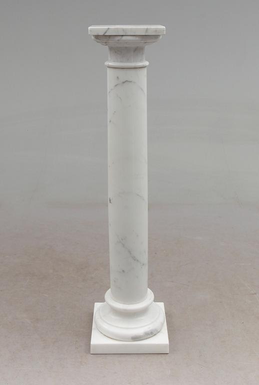 PIEDESTAL, marmor, 1900-tal.