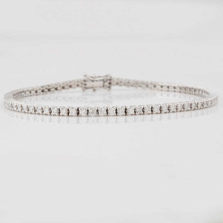 ARMBAND, med briljantslipade diamanter ca 1.95 ct.