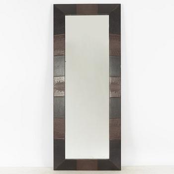 Mirror, The One, contemporary manufacture.