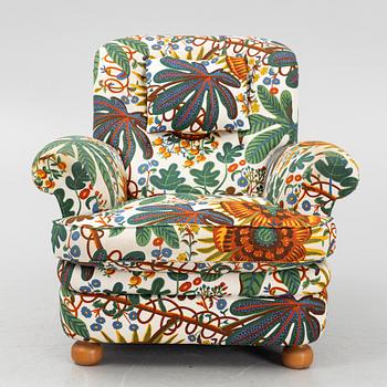 Josef Frank, fåtölj med fotpall, modell 336, Firma Svenskt Tenn.