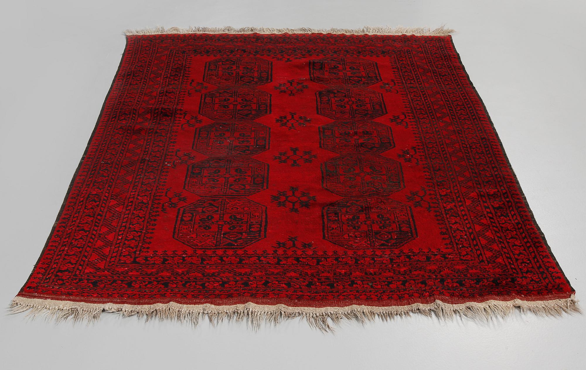 MATTA, Afghan, 1900-talets andra hälft, 198 x 168 cm.