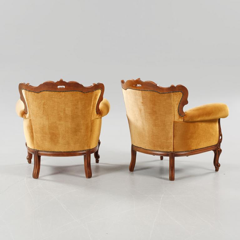 A pair of lounge chairs by Spagnesi Salotti in Italy, second half of the 20th century.