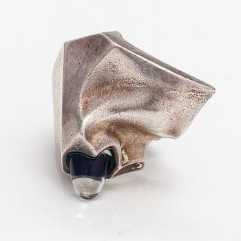 Björn Weckström, Ring "Varelsens öga", sterlingsilver och akryl. Lapponia 1973.