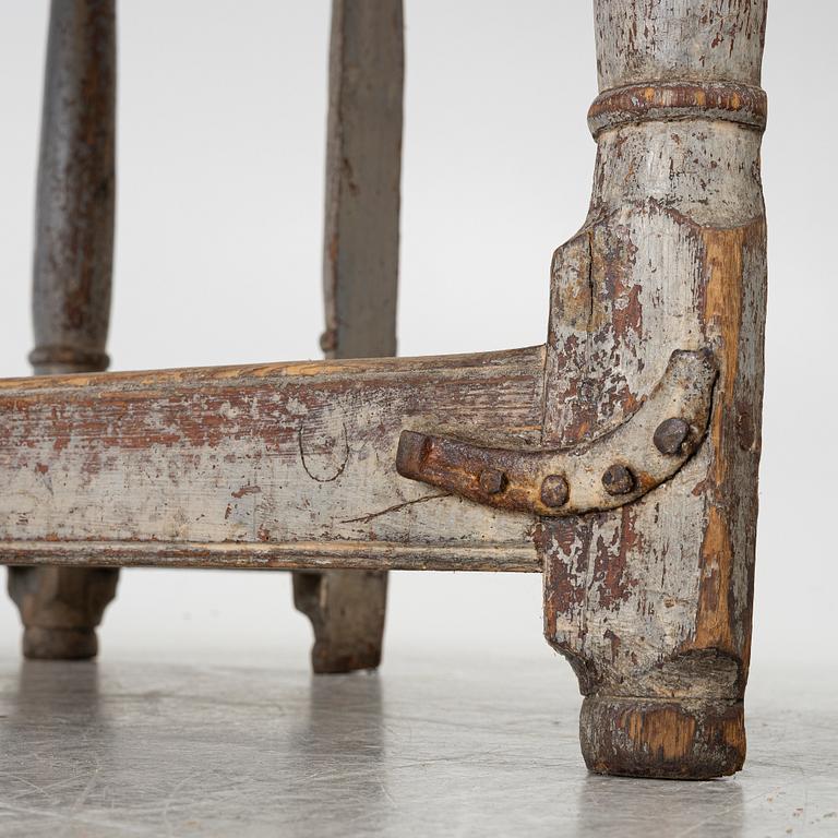 A Swedish baroque gate leg table, 18th century.