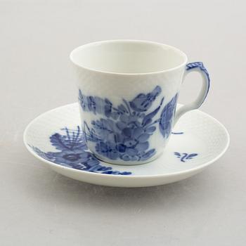 Kaffeservis, porslin, 27 delar, "Blå blomst", Royal copenhagen, Danmark.