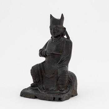 A Chinese bronze figure, late Qing dynasty.