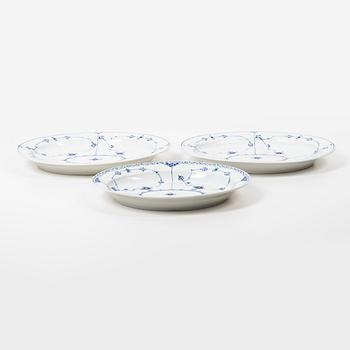 Three pieces of serving platters, porcelain, "Musselmalet", Royal Copenhagen, Denmark.