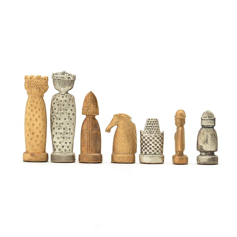 Stig Lindberg, a stoneware chess set, Gustavsberg, Sweden 1970's.