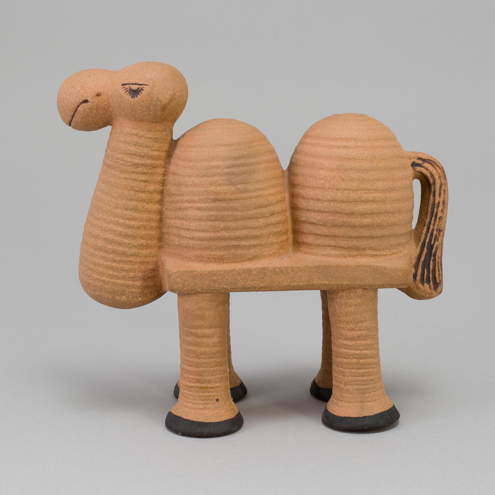LISA LARSON, a stoneware figurine "Kamel" from the "Jura" series, Gustavsberg. Designed in 1971.