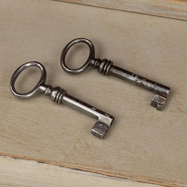 A display cabinet, late 19th Century.