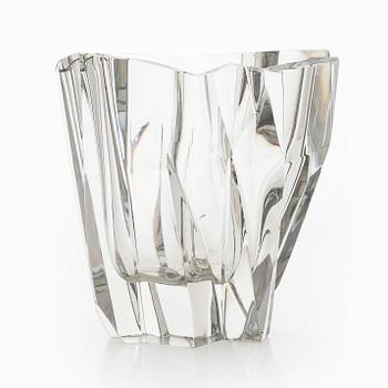 Tapio Wirkkala, an 'Iceberg' vase signed Tapio Wirkkala Iittala 57.