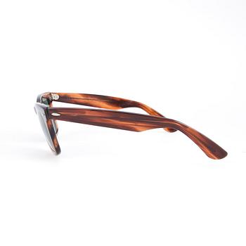 SOLGLASÖGON, "Wayfarer", Ray Ban.