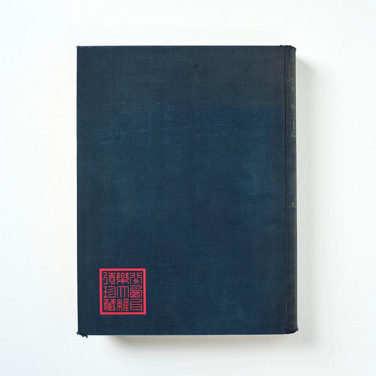 R.L. Hobson: A Catalogue of Chinese Pottery and Porcelain in the Collection of Sir Percival David.